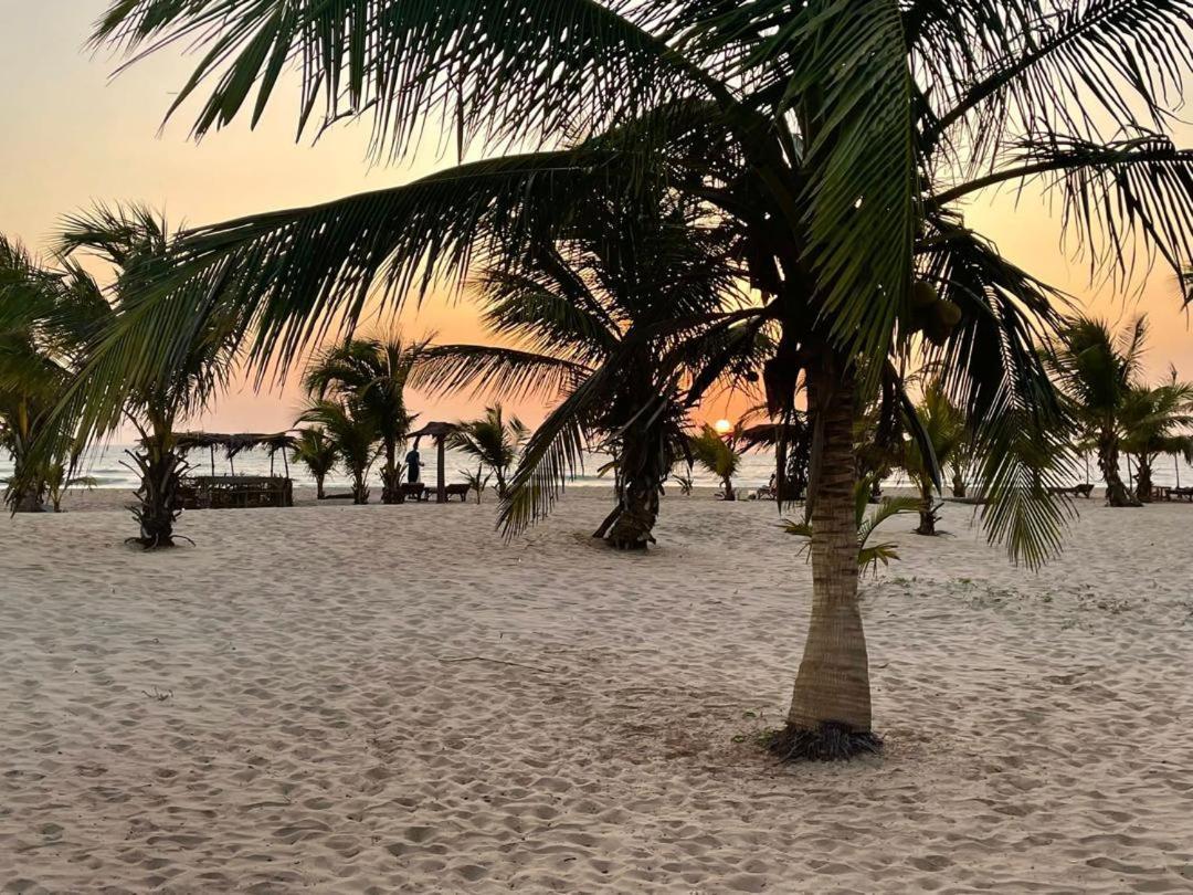 Santana Beachclub Sanyang Exteriér fotografie